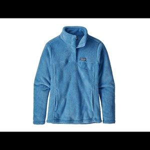 Patagonia women’s pullover size Small sky blue